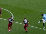 九游娱乐官方-包含曼城血洗巴黎，科瓦契奇高光表现的词条