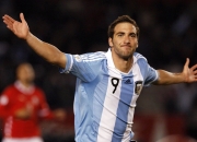 九游娱乐官方-赛道与绿茵场，F1街道赛焦点战与尼日利亚击溃卡塔尔的双重奏