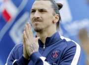 九游官网-绝境狂飙，梅赛德斯惊天逆转索伯，拉塞尔以创纪录之姿加冕银箭新王