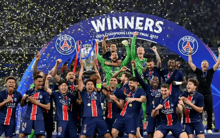 马赛球队展现出色团队合作精神,取得胜利的简单介绍 马赛球队展现出色团队合作精神,取得胜利的简单介绍