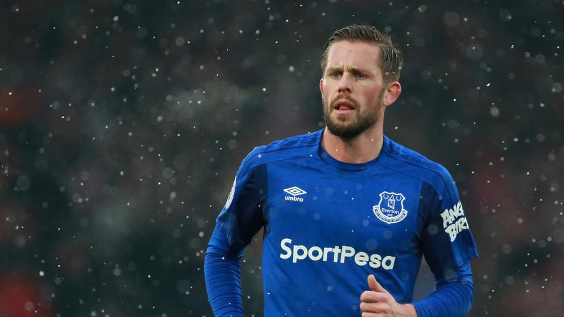 詹姆斯末节封神！凯尔特人强行终结鹈鹕连胜，39岁老将再证关键先生本色