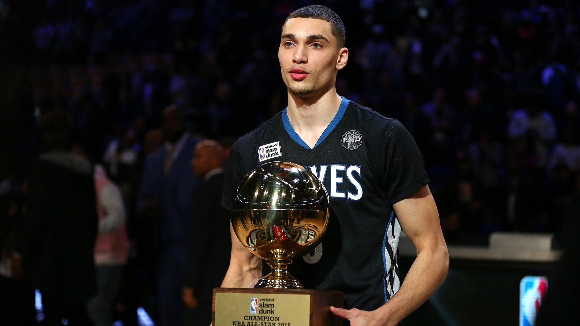 美加墨世界杯焦点战,开拓者击溃魔术,一场定义未来的战术革命