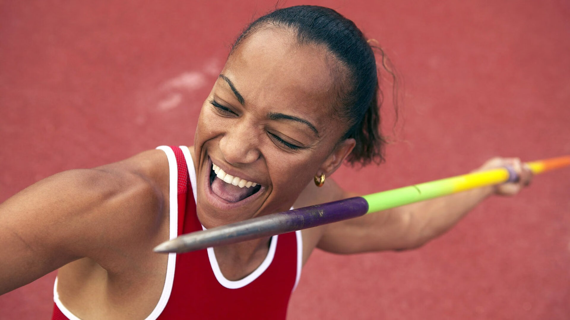 法网鏖战戴维斯杯，阿尔卡拉斯点燃赛场